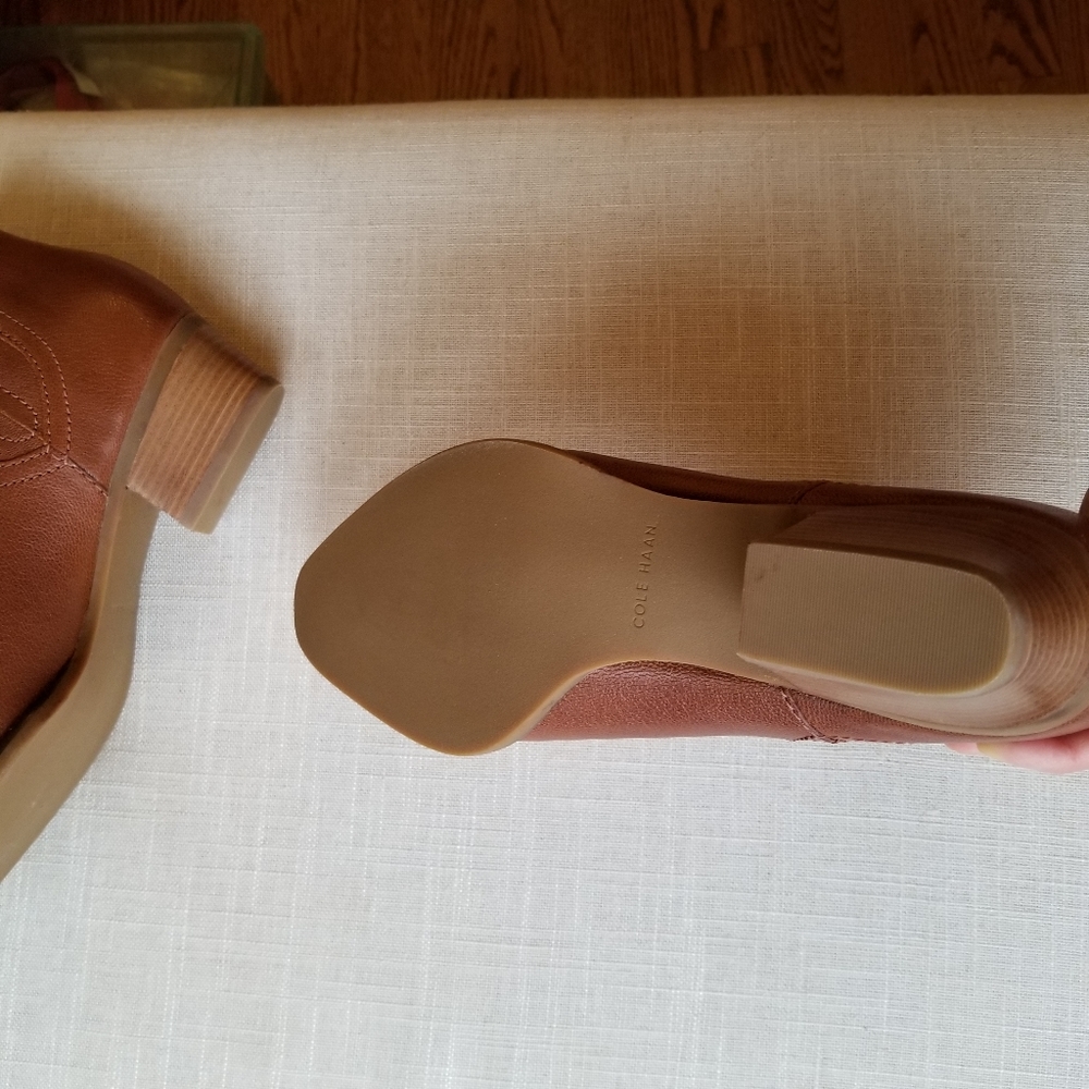 Cole Haan Hadlyn Bootie Ankle Boot NWT 8B 8.5B New - Picture 6 of 11